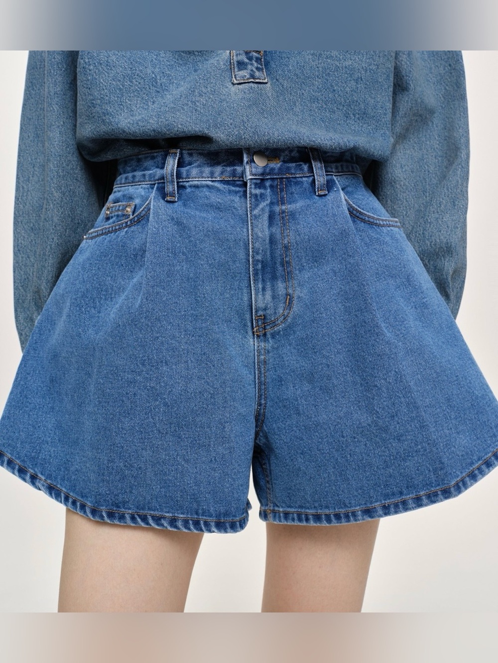 Virkin Flared Denim Shorts Size Medium